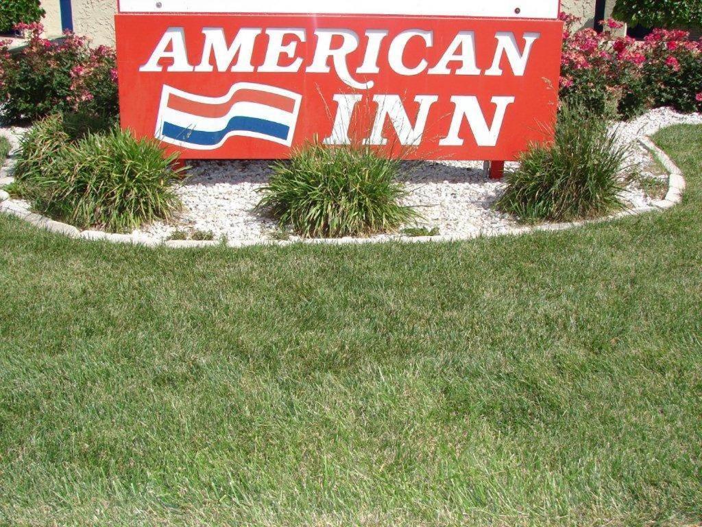American Inn Блу-Спрингс Экстерьер фото